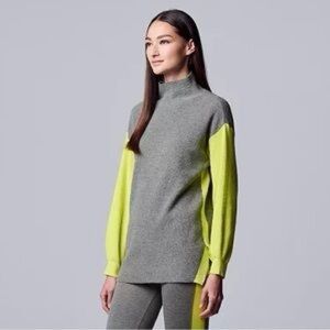 LIKE NEW SIZE XS Simply Vera Vera Wang Gray & Bright Yellow Turtleneck